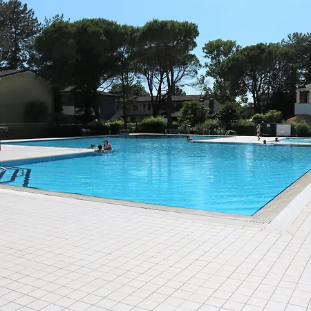 In Exclusive Complex