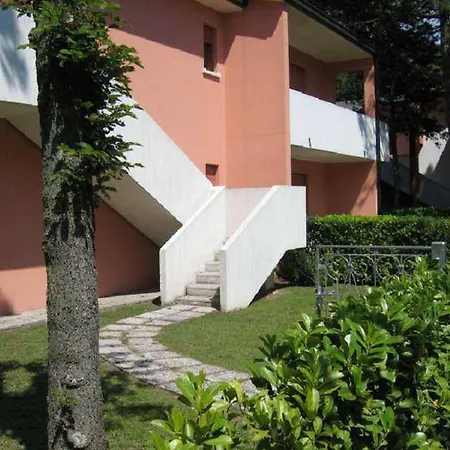 In Exclusive Complex Apartment *
